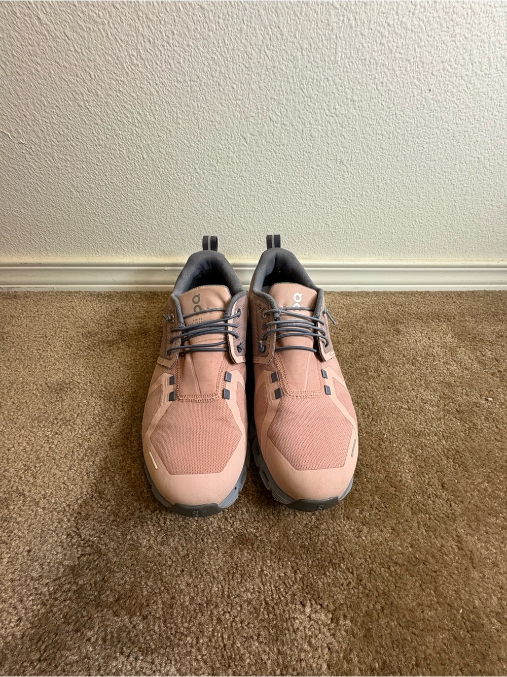 On Running Women's Athletic Shoes in Dusty Pink and Gray